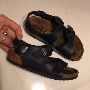 Birkenstock Roma navy sandal size 10 toddler